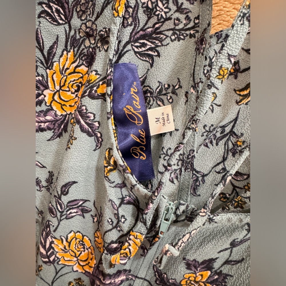 Romper - Picture 2 of 5